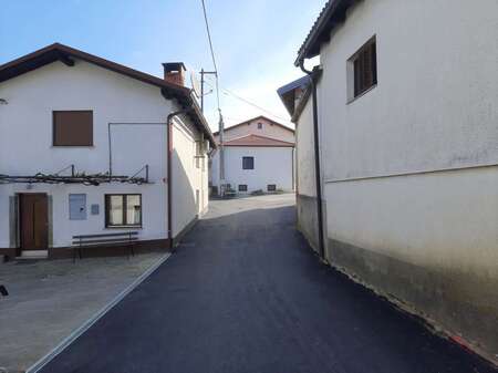 Prenovljena cesta na Studeni Gori  